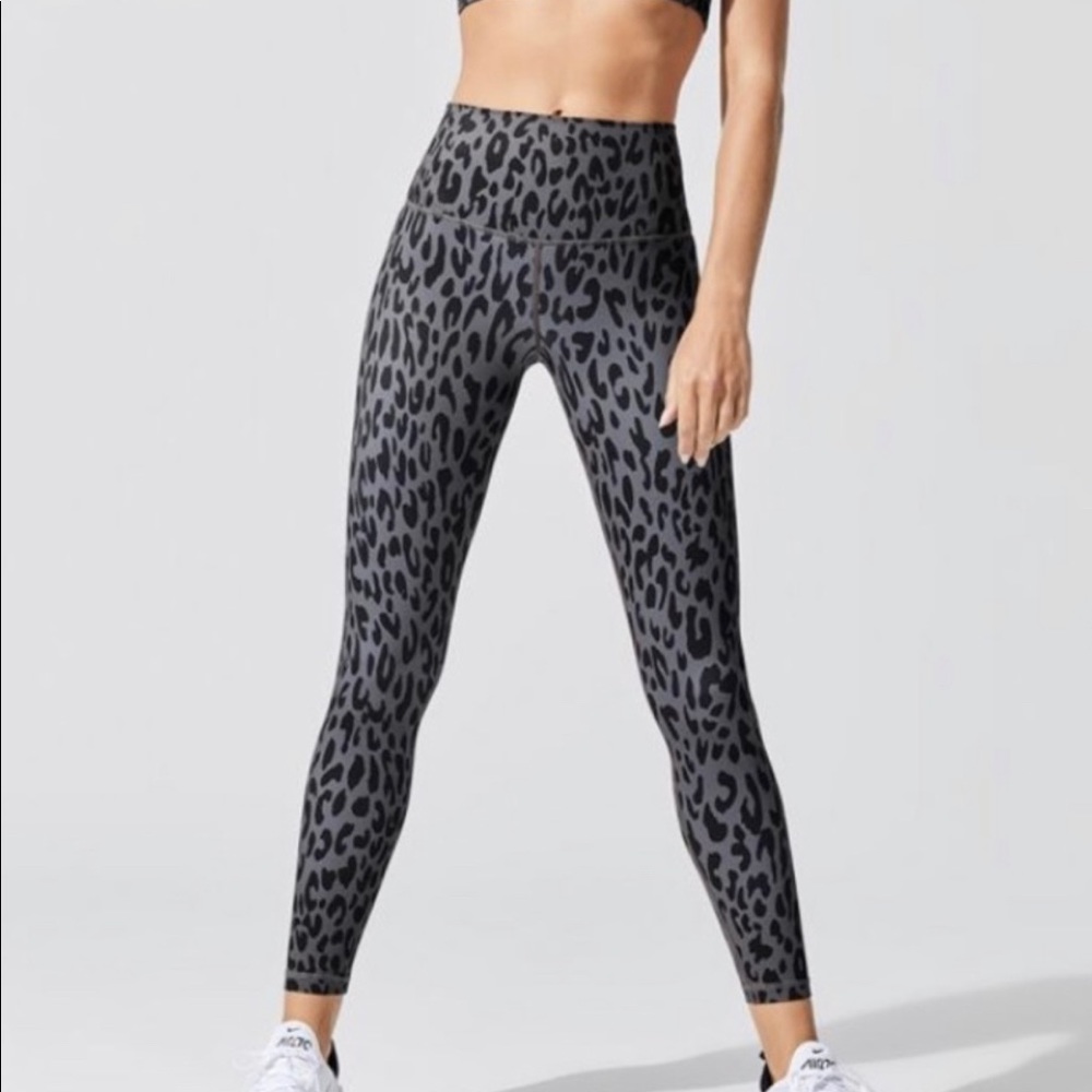 CARBON 38 Leopard Print Leggings